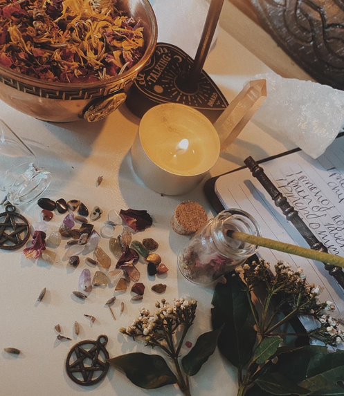 Top three ways to create powerful manifestation spells – Witchbox