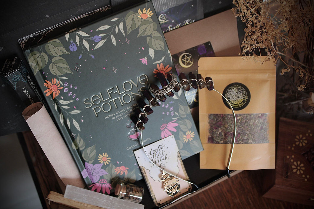 July 2025 Subscription Box - Confidence Magick - Previous Subscription Box