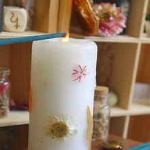 Load image into Gallery viewer, Botanical Pillar Candle